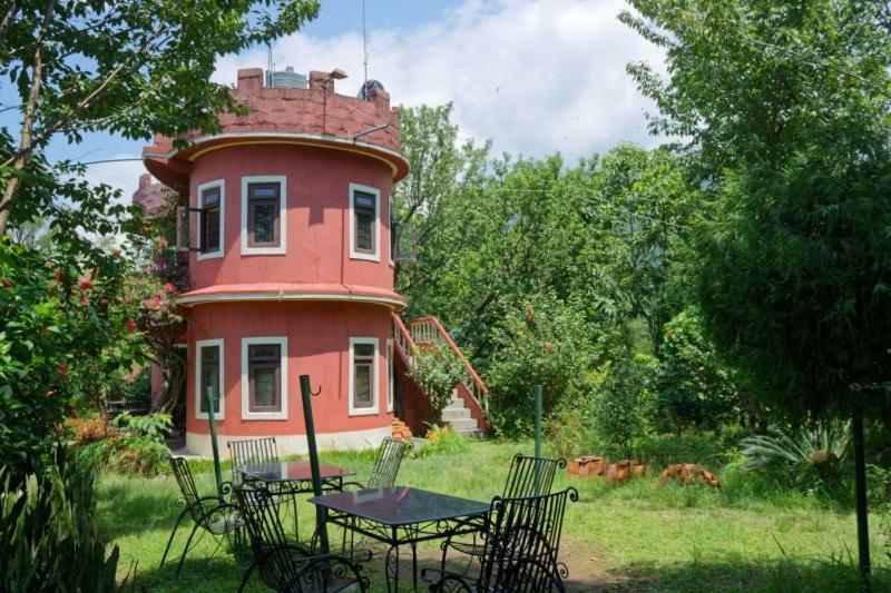 Castle Hotel ポカラ エクステリア 写真