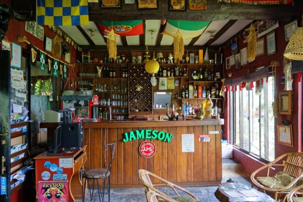 Castle Hotel ポカラ エクステリア 写真